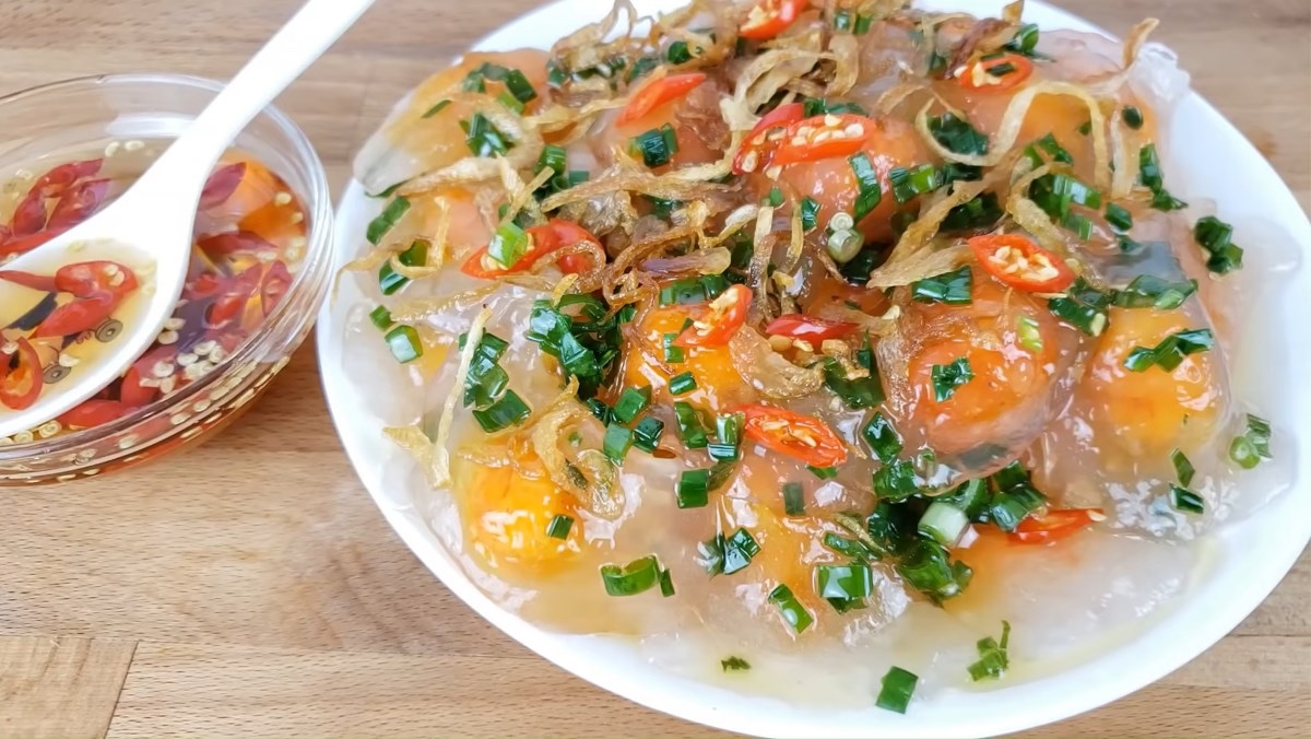 Bánh tai vạc ( Bánh bột lọc)