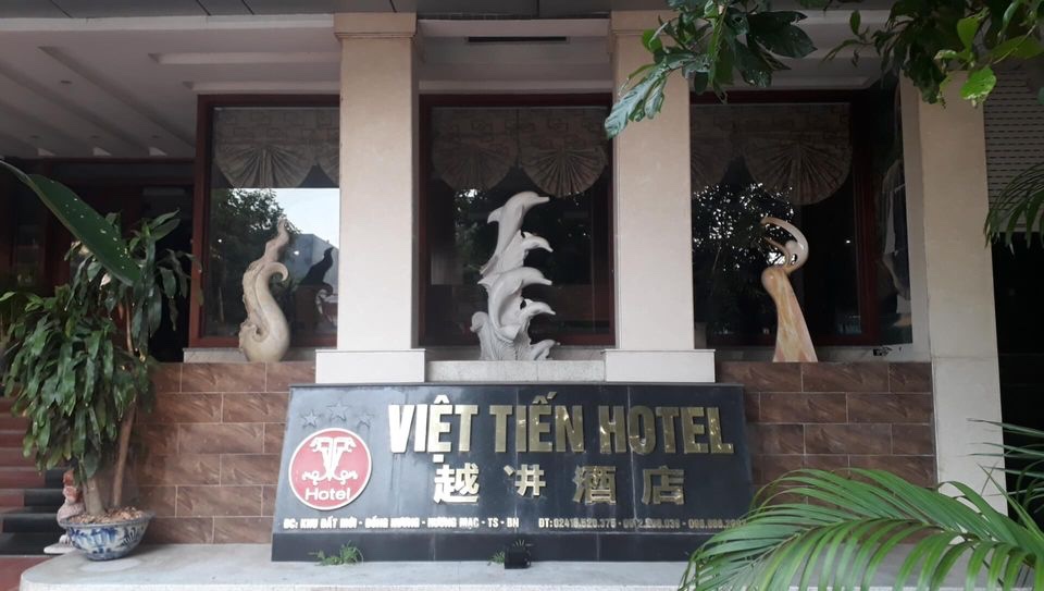 Khách sạn Việt Tiến